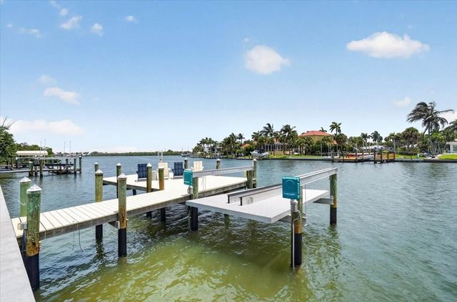 208 N POLK DRIVE, Sarasota, FL 34236