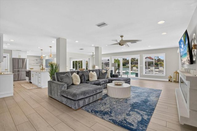208 N POLK DRIVE, Sarasota, FL 34236