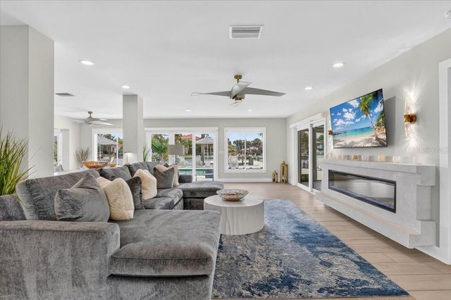 208 N POLK DRIVE, Sarasota, FL 34236