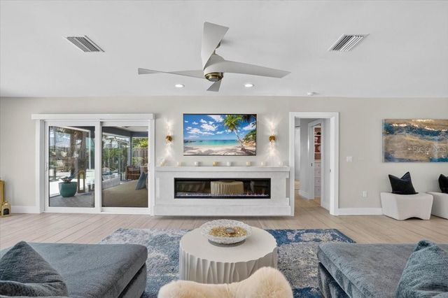 208 N POLK DRIVE, Sarasota, FL 34236