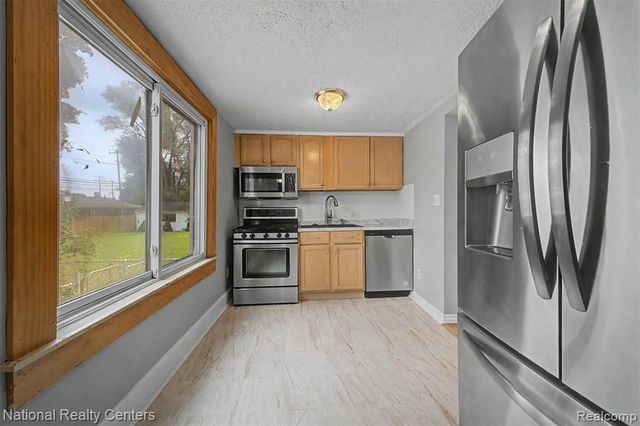 1759 Howard Street, Lincoln Park, MI 48146