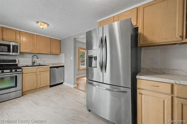 1759 Howard Street, Lincoln Park, MI 48146