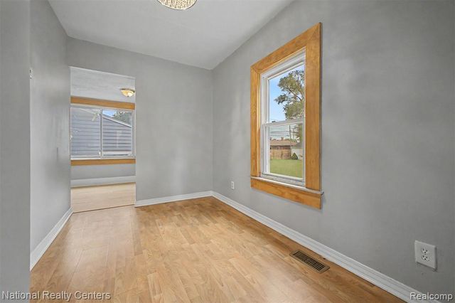 1759 Howard Street, Lincoln Park, MI 48146