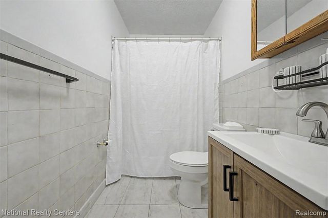 1759 Howard Street, Lincoln Park, MI 48146