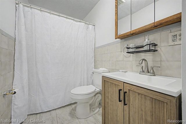 1759 Howard Street, Lincoln Park, MI 48146