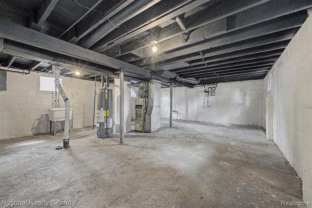 1759 Howard Street, Lincoln Park, MI 48146