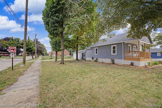 1759 Howard Street, Lincoln Park, MI 48146
