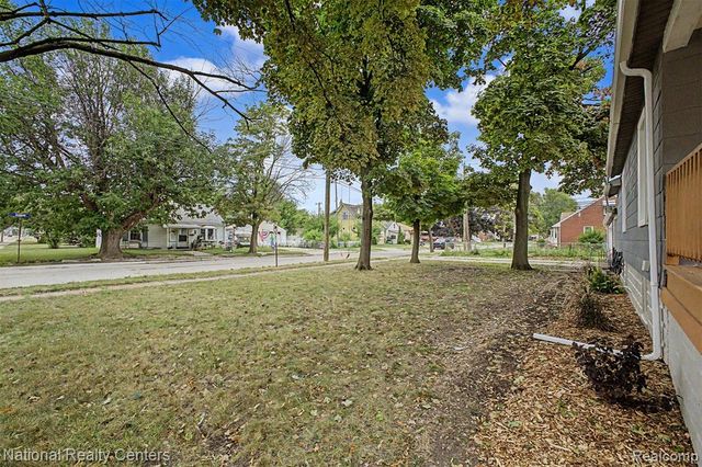 1759 Howard Street, Lincoln Park, MI 48146