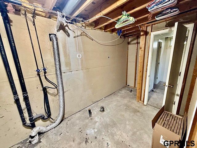 3302 E Dutchman Circle, Bellevue, NE 68123