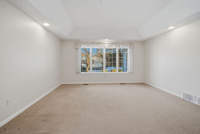 53 Ashford Rd, Longmeadow, MA 01106