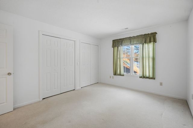 53 Ashford Rd, Longmeadow, MA 01106