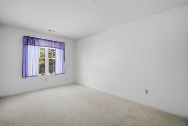 53 Ashford Rd, Longmeadow, MA 01106