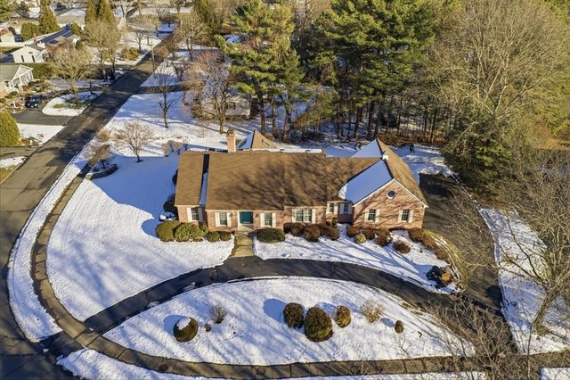 53 Ashford Rd, Longmeadow, MA 01106