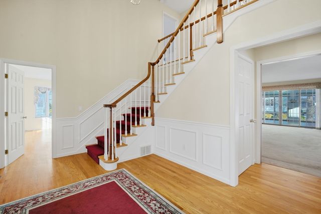 53 Ashford Rd, Longmeadow, MA 01106