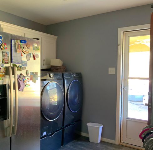 210 E Whatley Rd, White Oak, TX 75693