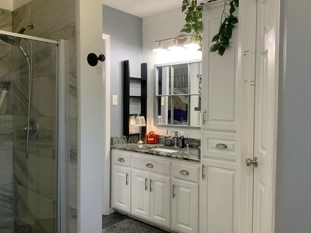 210 E Whatley Rd, White Oak, TX 75693