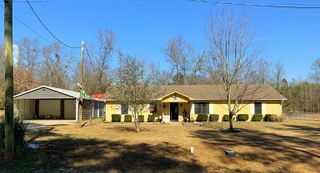 210 E Whatley Rd, White Oak, TX 75693