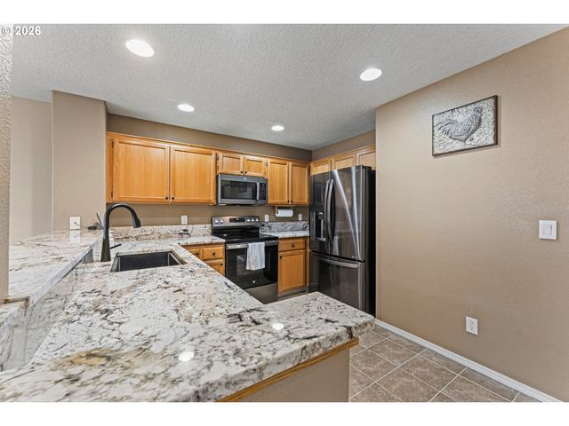 12828 Nw JARVIS Pl, Banks, OR 97106