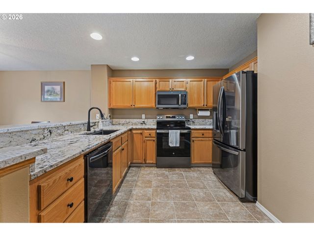 12828 Nw JARVIS Pl, Banks, OR 97106