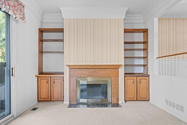 42948 Richards Court 5, Northville Township, MI 48167