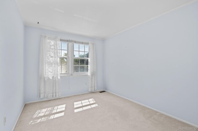 42948 Richards Court 5, Northville Township, MI 48167
