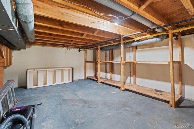 42948 Richards Court 5, Northville Township, MI 48167