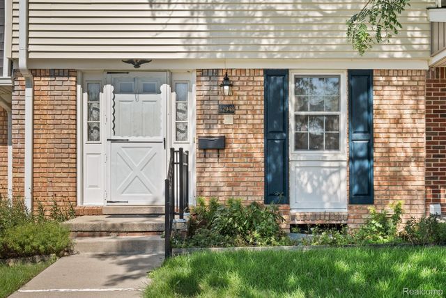 42948 Richards Court 5, Northville Township, MI 48167