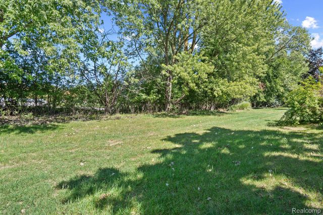 42948 Richards Court 5, Northville Township, MI 48167