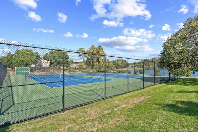 42948 Richards Court 5, Northville Township, MI 48167