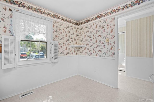 42948 Richards Court 5, Northville Township, MI 48167