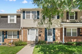 42948 Richards Court 5, Northville Township, MI 48167