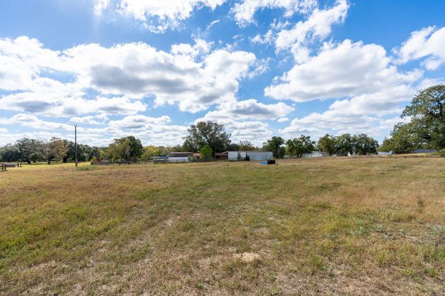 4003 State Highway 159, La Grange, TX 78945