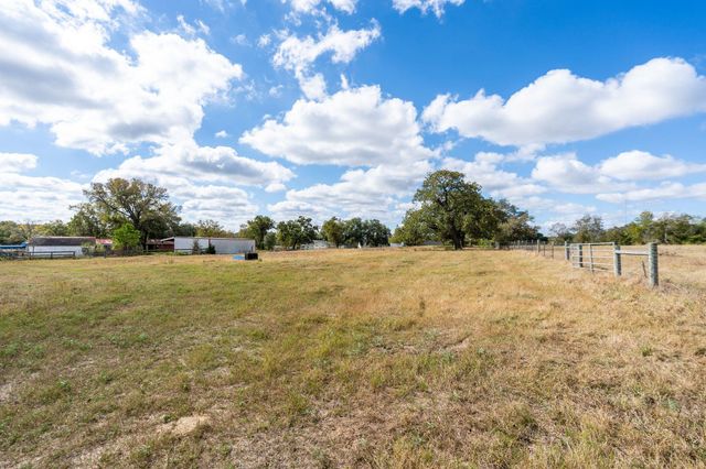 4003 State Highway 159, La Grange, TX 78945
