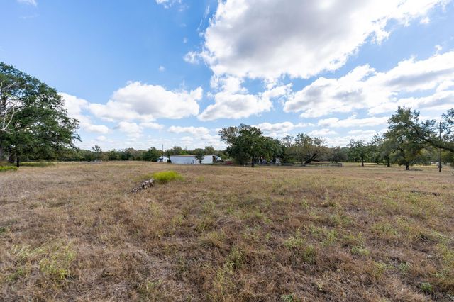 4003 State Highway 159, La Grange, TX 78945