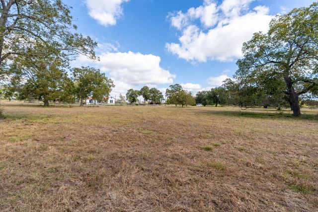 4003 State Highway 159, La Grange, TX 78945