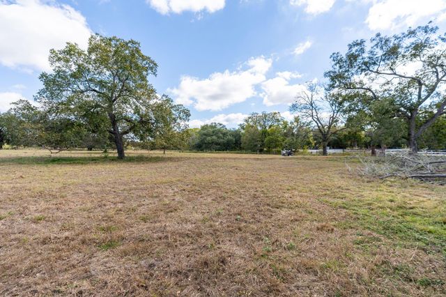 4003 State Highway 159, La Grange, TX 78945