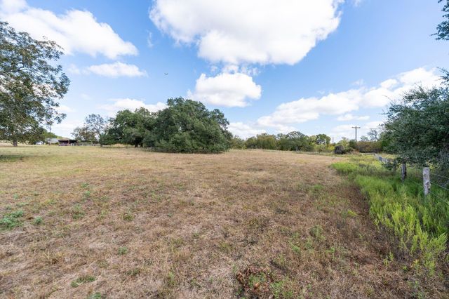 4003 State Highway 159, La Grange, TX 78945