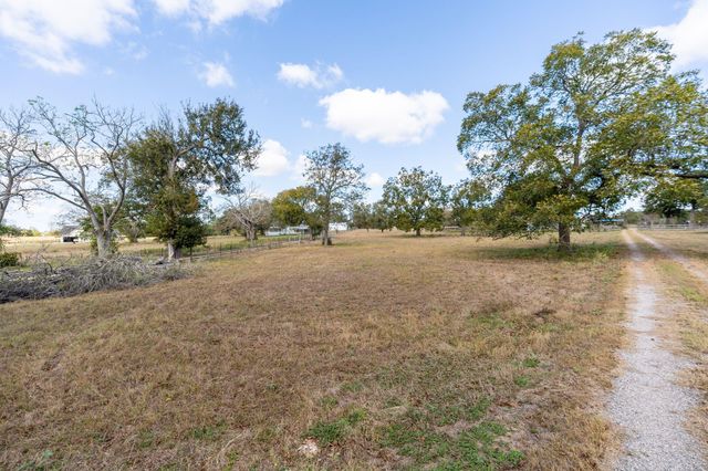 4003 State Highway 159, La Grange, TX 78945