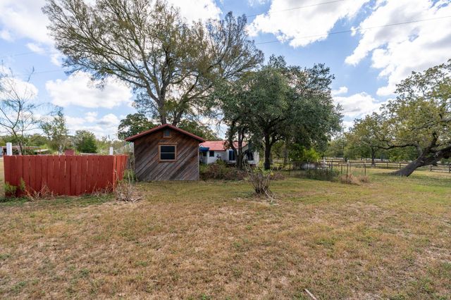 4003 State Highway 159, La Grange, TX 78945