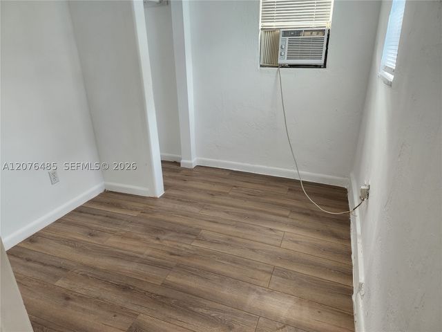 2129 NW 44th St 2129, Miami, FL 33142