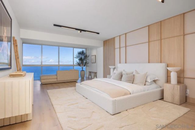 939 Coast 17D, La Jolla, CA 92037