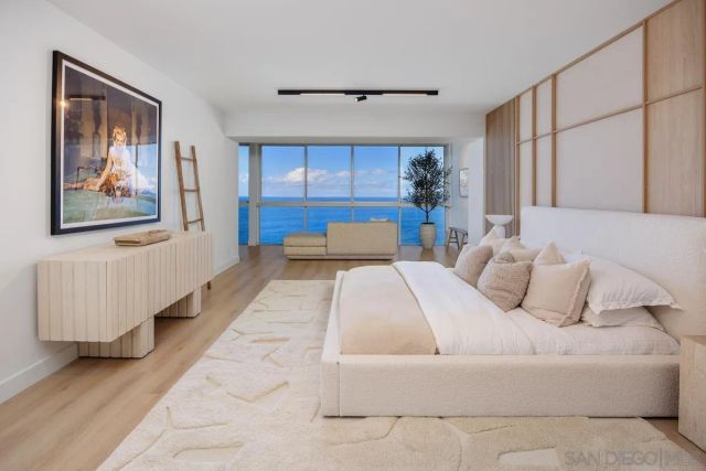 939 Coast 17D, La Jolla, CA 92037