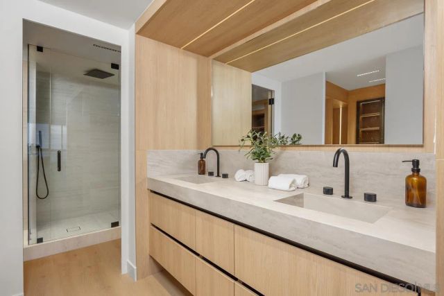 939 Coast 17D, La Jolla, CA 92037