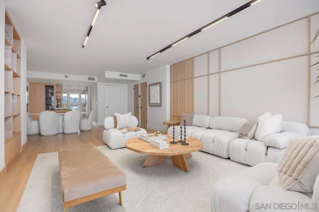 939 Coast 17D, La Jolla, CA 92037