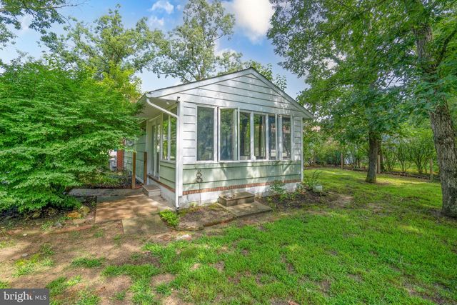 15 E FOREST DR E, Millville, NJ 08332