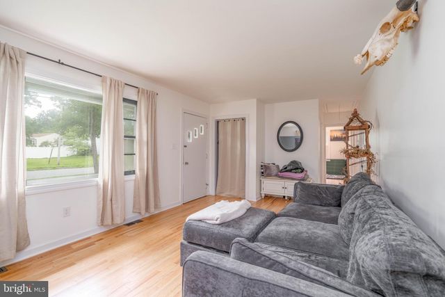 15 E FOREST DR E, Millville, NJ 08332