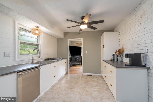 15 E FOREST DR E, Millville, NJ 08332