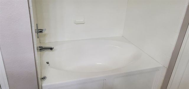 1175 Tomahawk Drive, Dallas, TX 75253