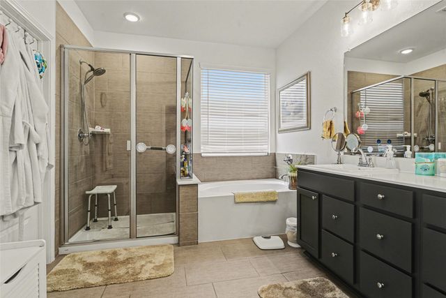 8134 Grotto Drive, Royse City, TX 75189