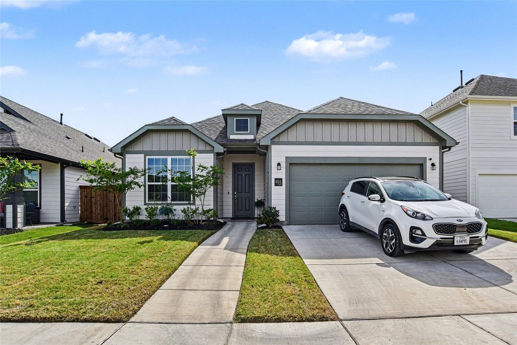 8134 Grotto Drive, Royse City, TX 75189